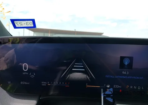 2025 Buick Enclave Preferred Fwd из США, поврежденный, VIN 5GAERARS4SJ248112